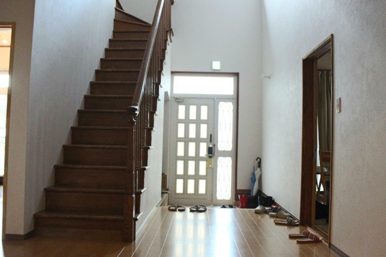 Tsushima White House Bed & Breakfast Exterior photo