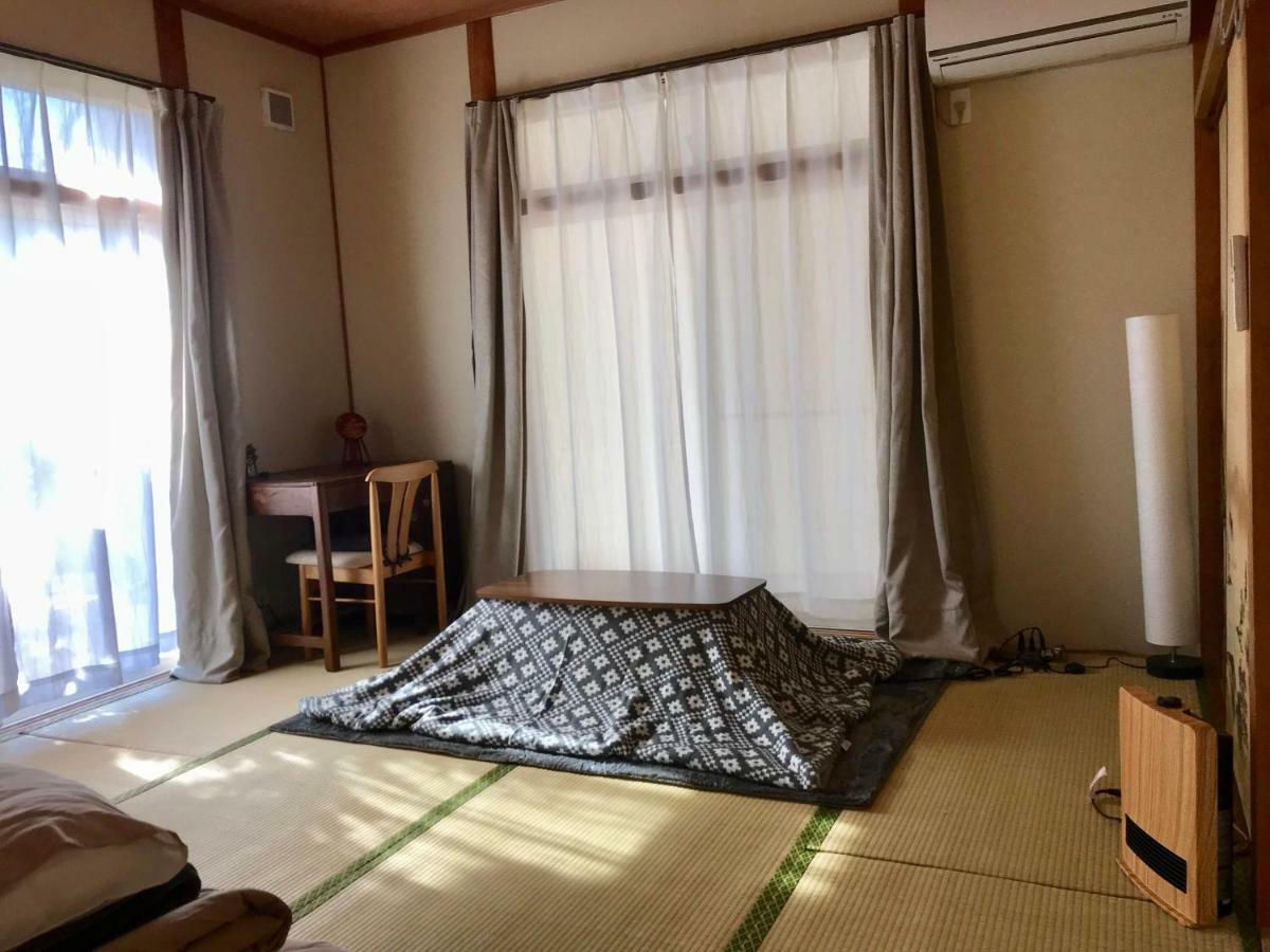 Tsushima White House Bed & Breakfast Exterior photo
