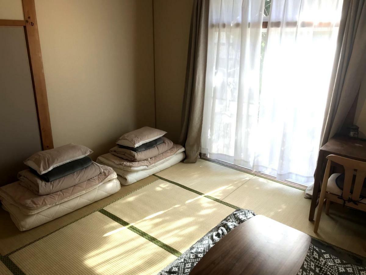 Tsushima White House Bed & Breakfast Exterior photo
